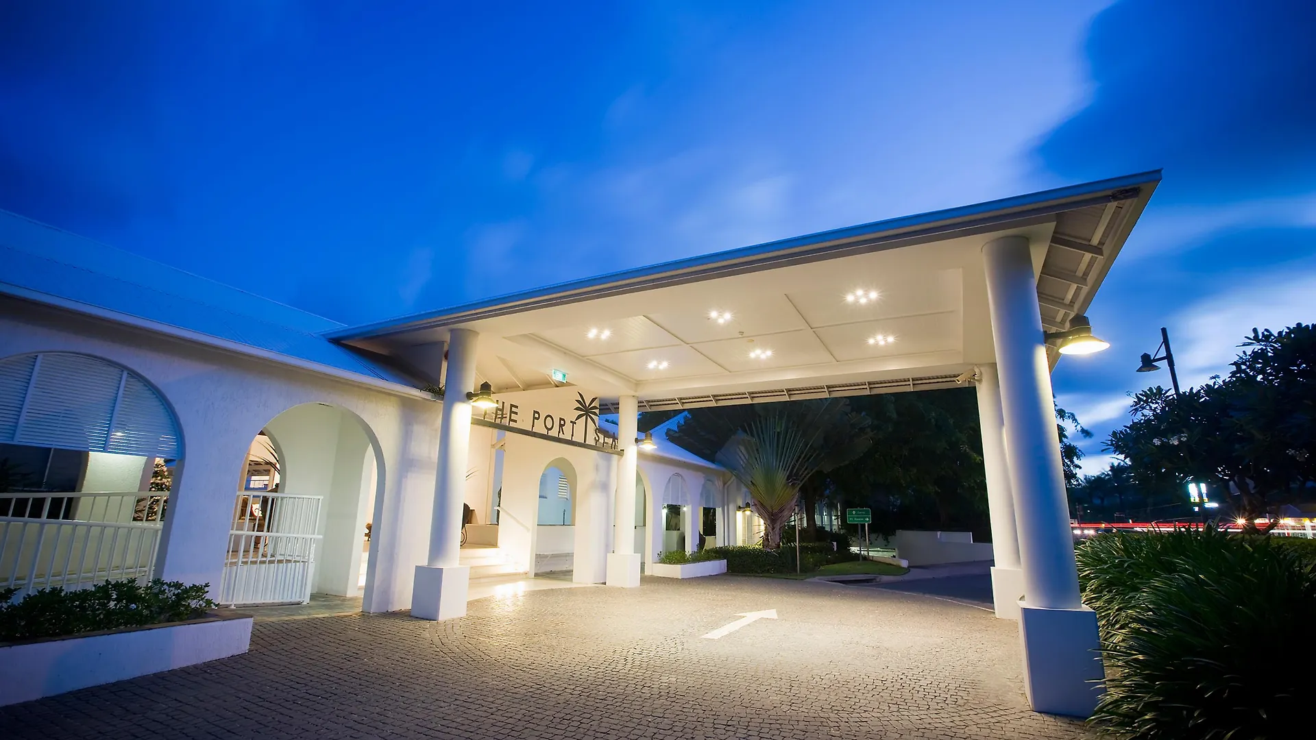****  Mantra Portsea Hotel Port Douglas Australia